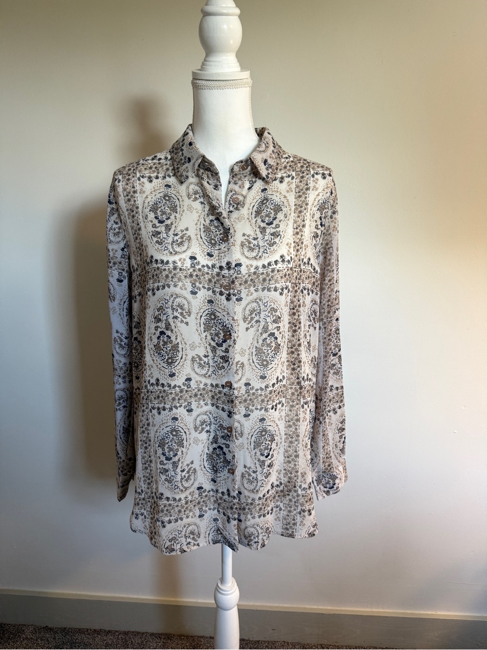 Dress Forum Paisley Button-Down Long Sleeve Blouse Size Medium Boho